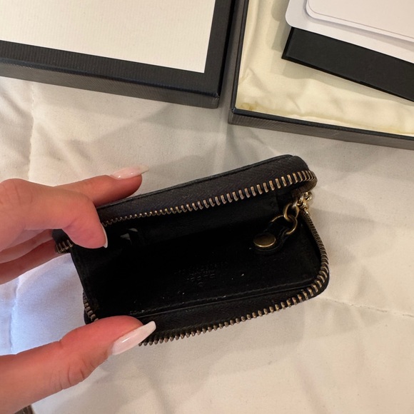 Gucci Black Key & Card Holder with Gold Accents - Picture 3 of 6
